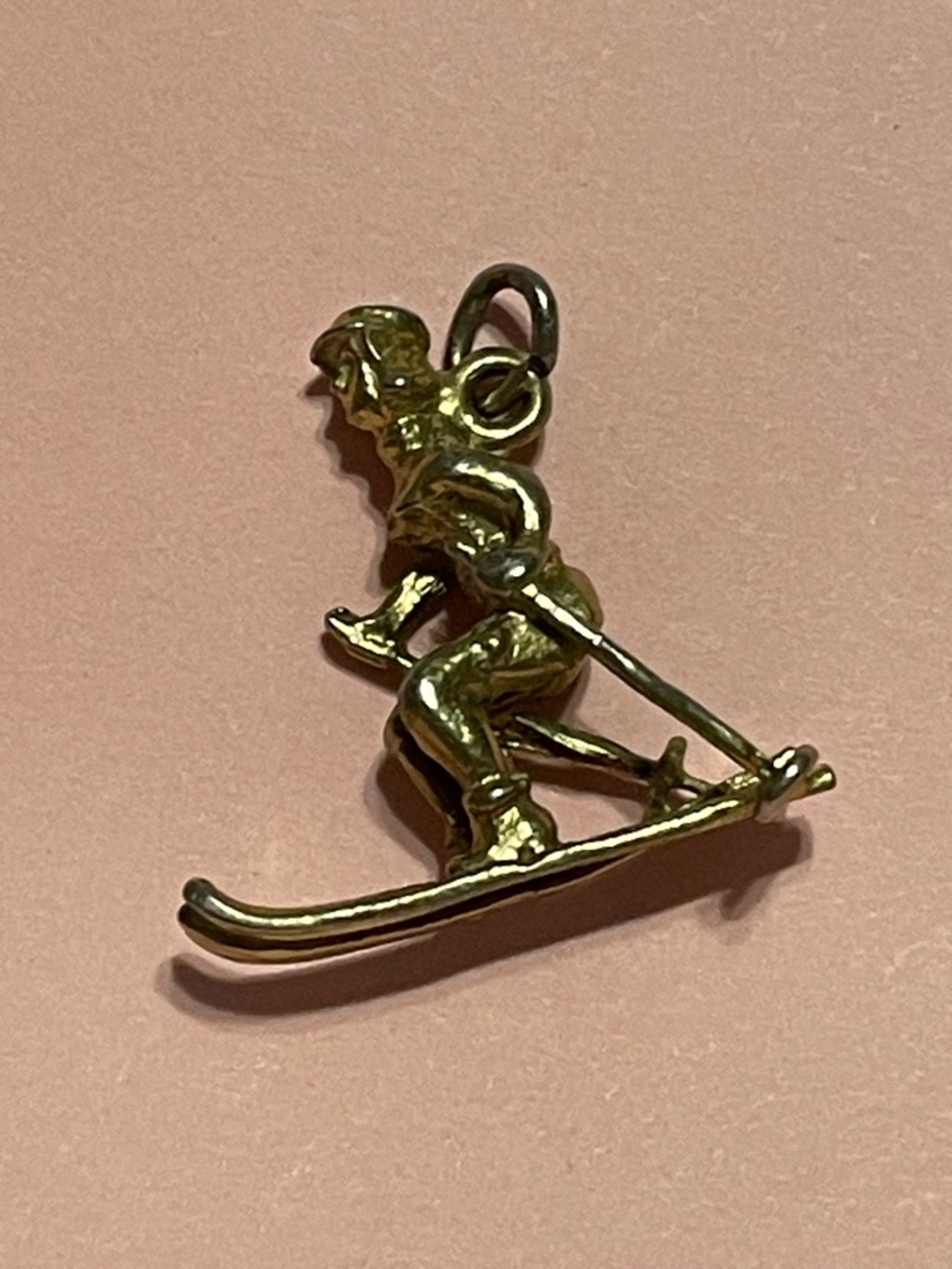 Vintage Skier 3D Pendant #9933